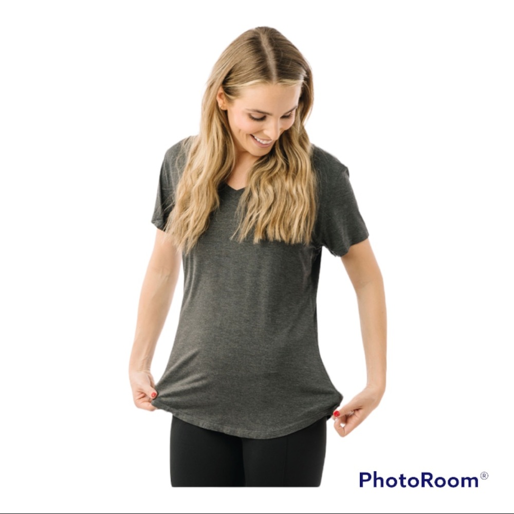Brand NWT Zyia Active Charcoal Classic V Neck T Size Large